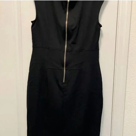 Jennifer Lopez Black Sheath Dress - Size 10 - EUC - Picture 8 of 9